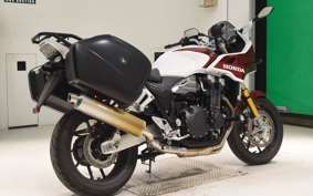 HONDA CB1300SB SUPER BOLDOR SP 2025 SC54