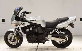 YAMAHA FZ400 1998