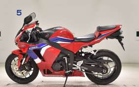 HONDA CBR600RR 2021 PC40