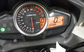 SUZUKI GSR250F