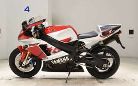 YAMAHA YZF-R7 2000