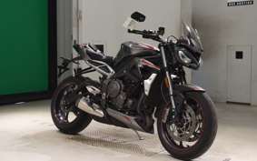 TRIUMPH STREET TRIPLE RS 2021