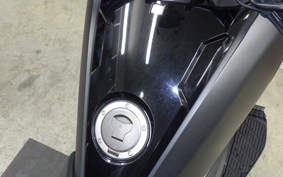 HONDA NM4 VULTUS -01 2014 RC82