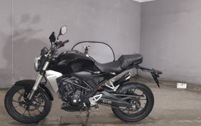 HONDA CB250R MC52