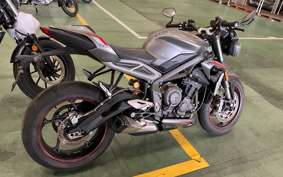 TRIUMPH  TRIUMPH  STREET  TRIPLE RS 2021 HDA554