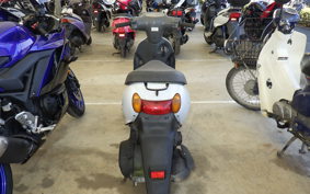 SUZUKI LET's 4 CA45A