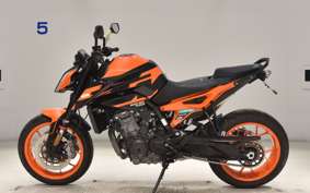 KTM 890 DUKE GP 2022