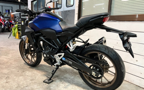 HONDA CB250R MC52