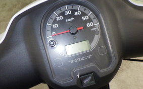 HONDA TACT-4ﾍﾞｰｼｯｸ AF79