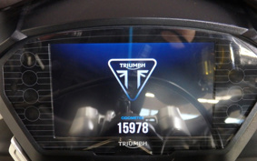 TRIUMPH  TRIUMPH  STREET  TRIPLE R LOW  2018 HDA434