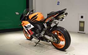 HONDA CBR1000RR 2004 SC57