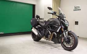 DUCATI DIAVEL STRADA 2013