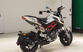 BENELLI TNT125