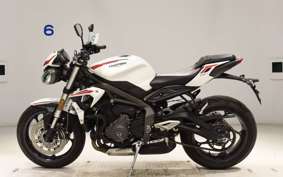 TRIUMPH STREET TRIPLE S 2020