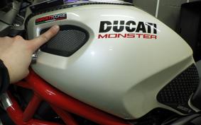 DUCATI MONSTER 696 2010