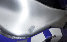 YAMAHA YZF-R1 1999 RN011