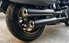 HARLEY FXLRST 2024 YXZ