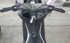 YAMAHA N-MAX SE86J