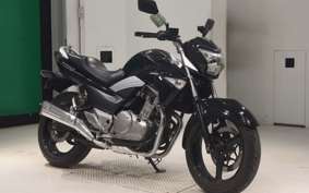 SUZUKI GSR250