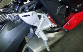 HONDA CBR650R E-Clutch 2025 RH17