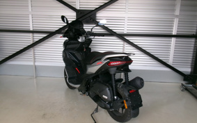 APRILIA SR GT200