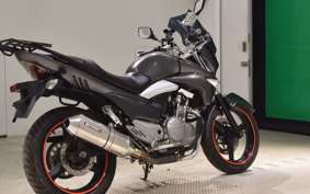 SUZUKI GSR250