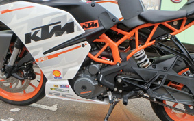 KTM 390 RC 2016 JYJ40