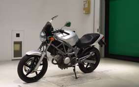 HONDA VTR 250 MC33