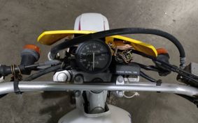 SUZUKI DR250R SJ45A