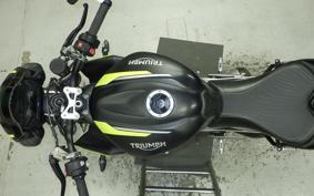 TRIUMPH STREET TRIPLE RS 2022