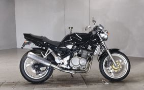 SUZUKI BANDIT400-1 GK75A