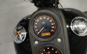 HARLEY  HARLEY FXDLS1800 GS8