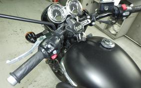 TRIUMPH BONNEVILLE T120 2018