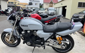 YAMAHA XJR1200 1994 4KG