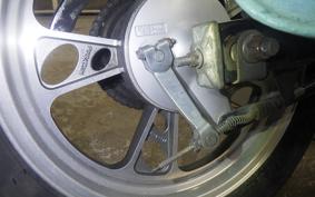 SUZUKI GZ125-HS 2000