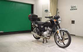 YAMAHA YB125SP 2025