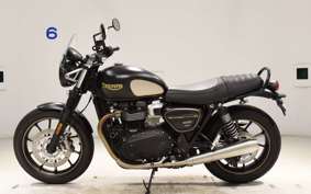TRIUMPH STREET TWIN 2021