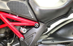 DUCATI DIAVEL CARBON 2014 ZDMG105JAEB