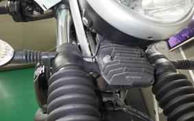 TRIUMPH STREET TWIN 2018