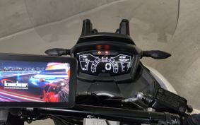 APRILIA SR GT200 ..