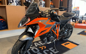 KTM 1290 SUPER DUKE GT V6940