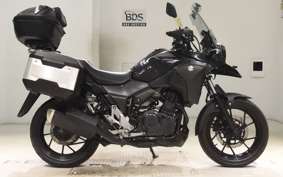 SUZUKI Vｽﾄﾛｰﾑ250A 1993
