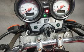 HONDA VTR 250 MC33