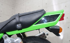 KAWASAKI ZRX400 ZR400E