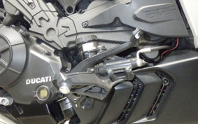 DUCATI DIAVEL X 2016