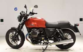 MOTO GUZZI V7 STONE 2 2016