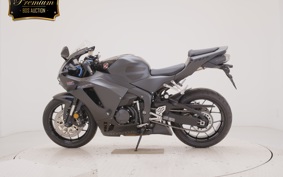 HONDA CBR600RR 2025 PC40
