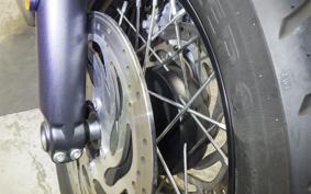 TRIUMPH BONNEVILLE BOBBER 2025