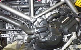 DUCATI HYPERSTRADA 820 2015