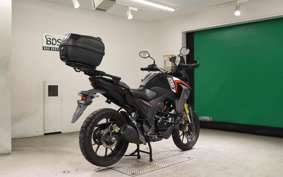 HONDA CB200XA 2017